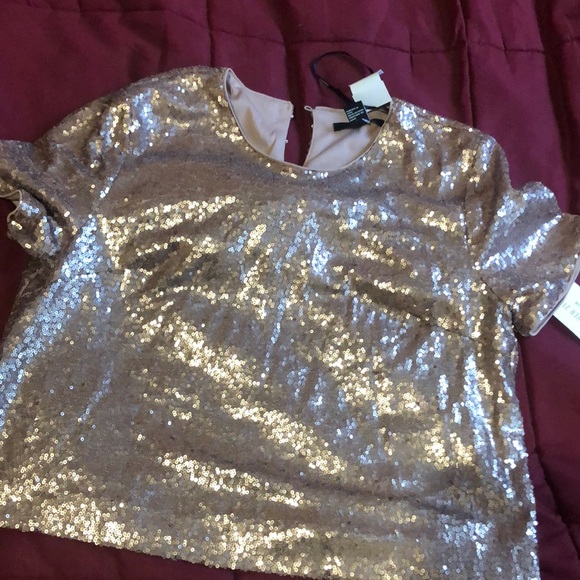 Top - Picture 1 of 4